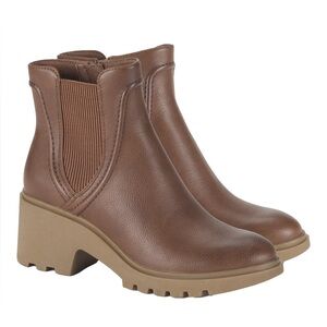 Baretraps draya Chelsea boot 11 NWT